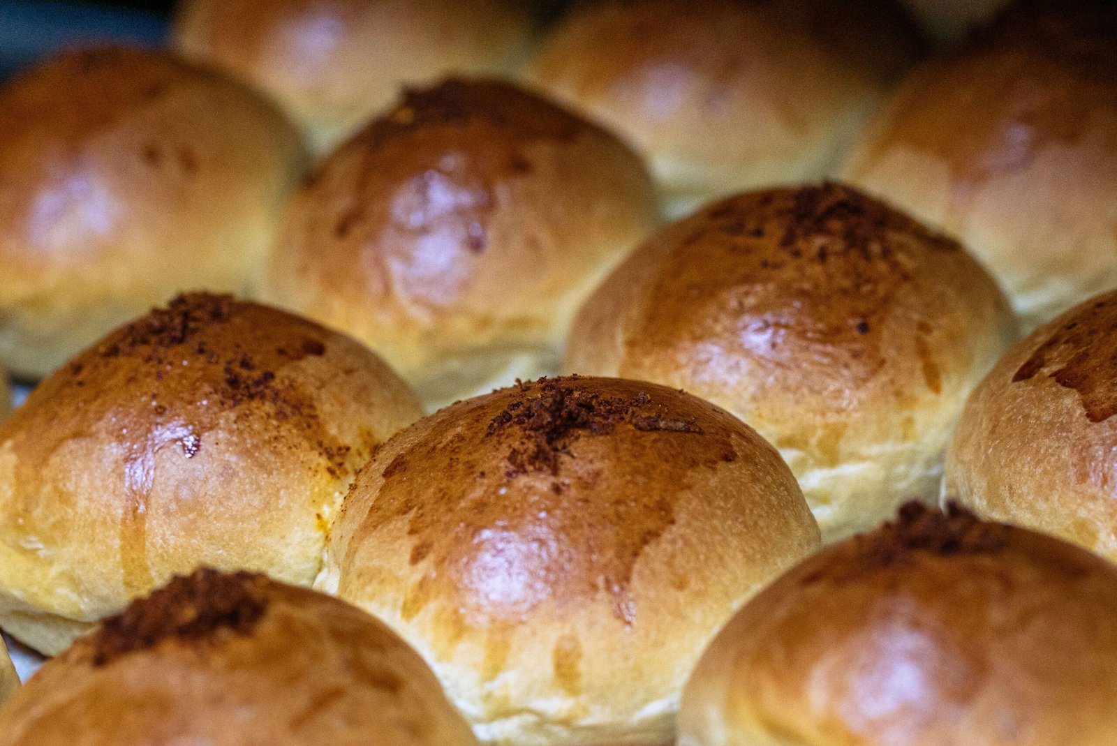 Mosbolletjies (Sweet Yeast Buns)